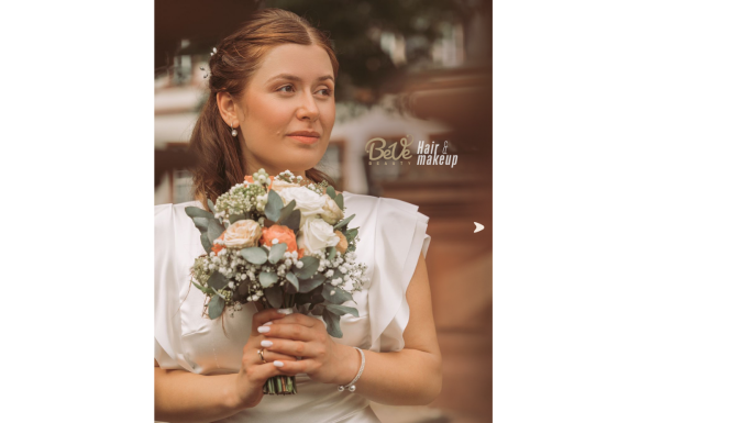 Braut mit Blumenstrauß und natürlichem Braut-Make-up bei BeVe Beauty in Hanau
