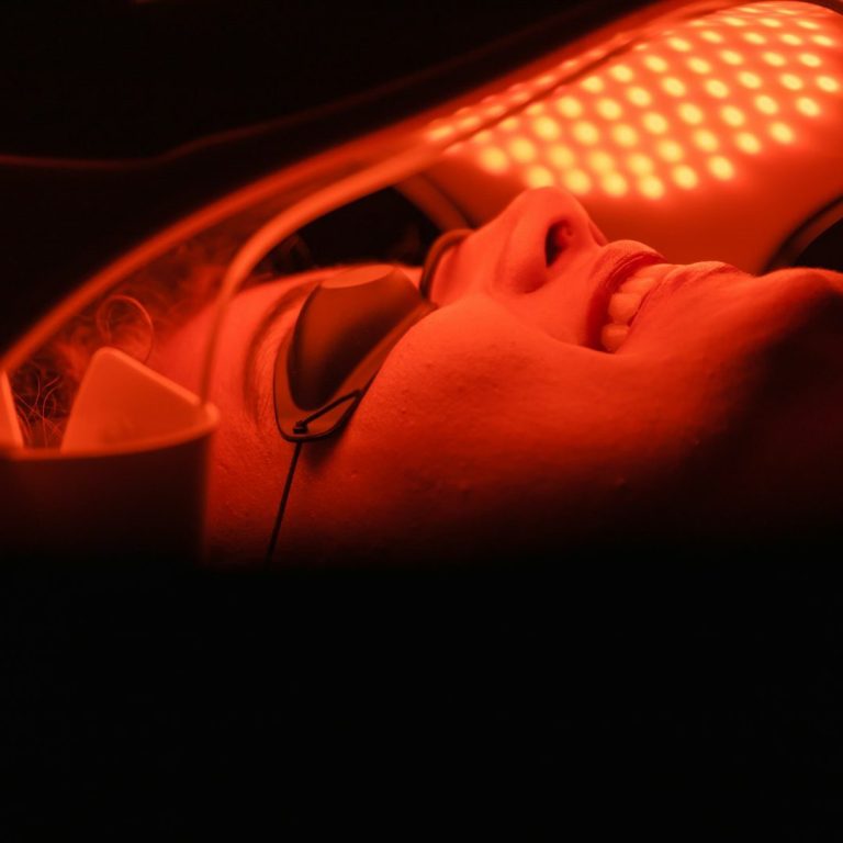 Vita Glow Behandlung mit Rotlicht für mehr Ausstrahlung
